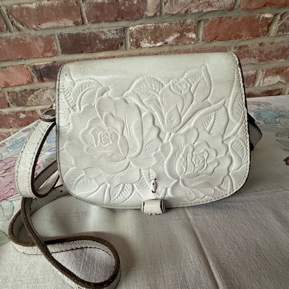 Beautiful Patricia Nash Crossbody - Picture 14 of 14